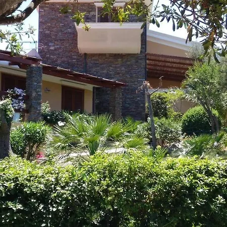Holiday home Civico34 House 4 - I Giardini Dell'ancora *